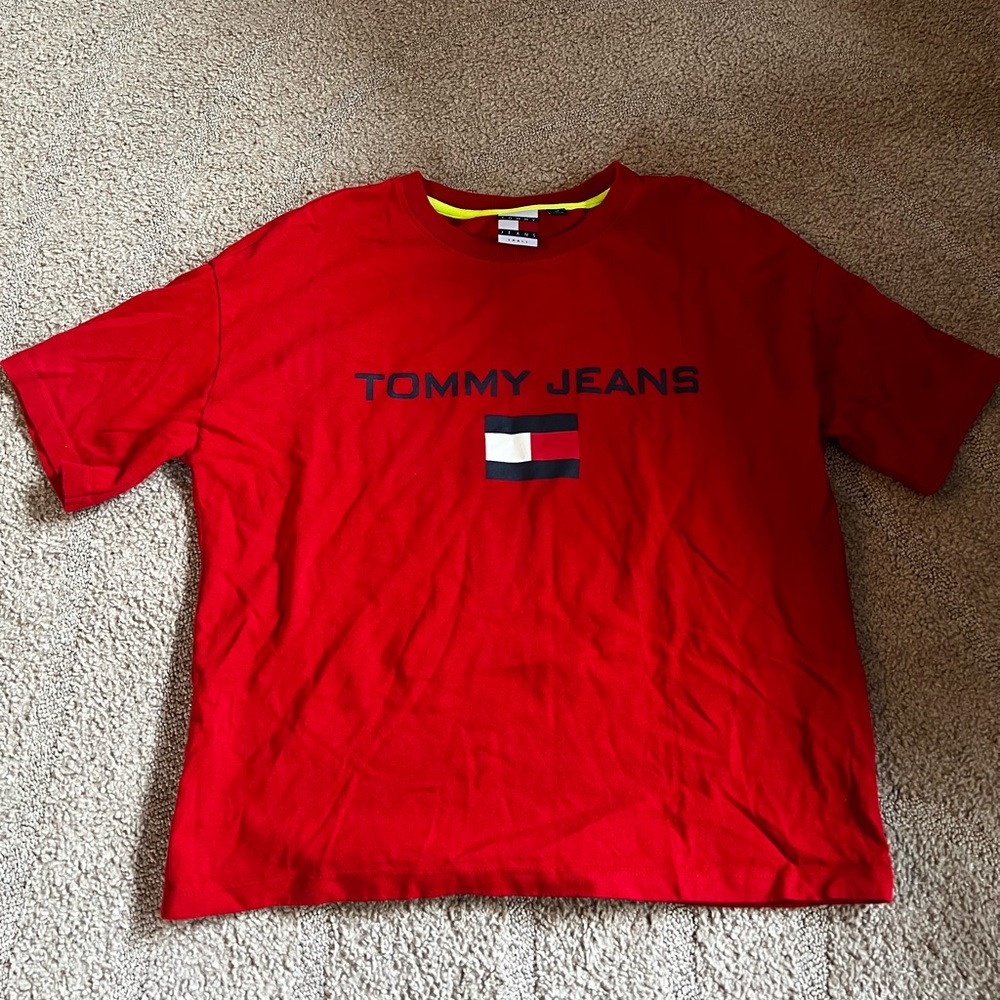 Tommy Hilfiger t shirt